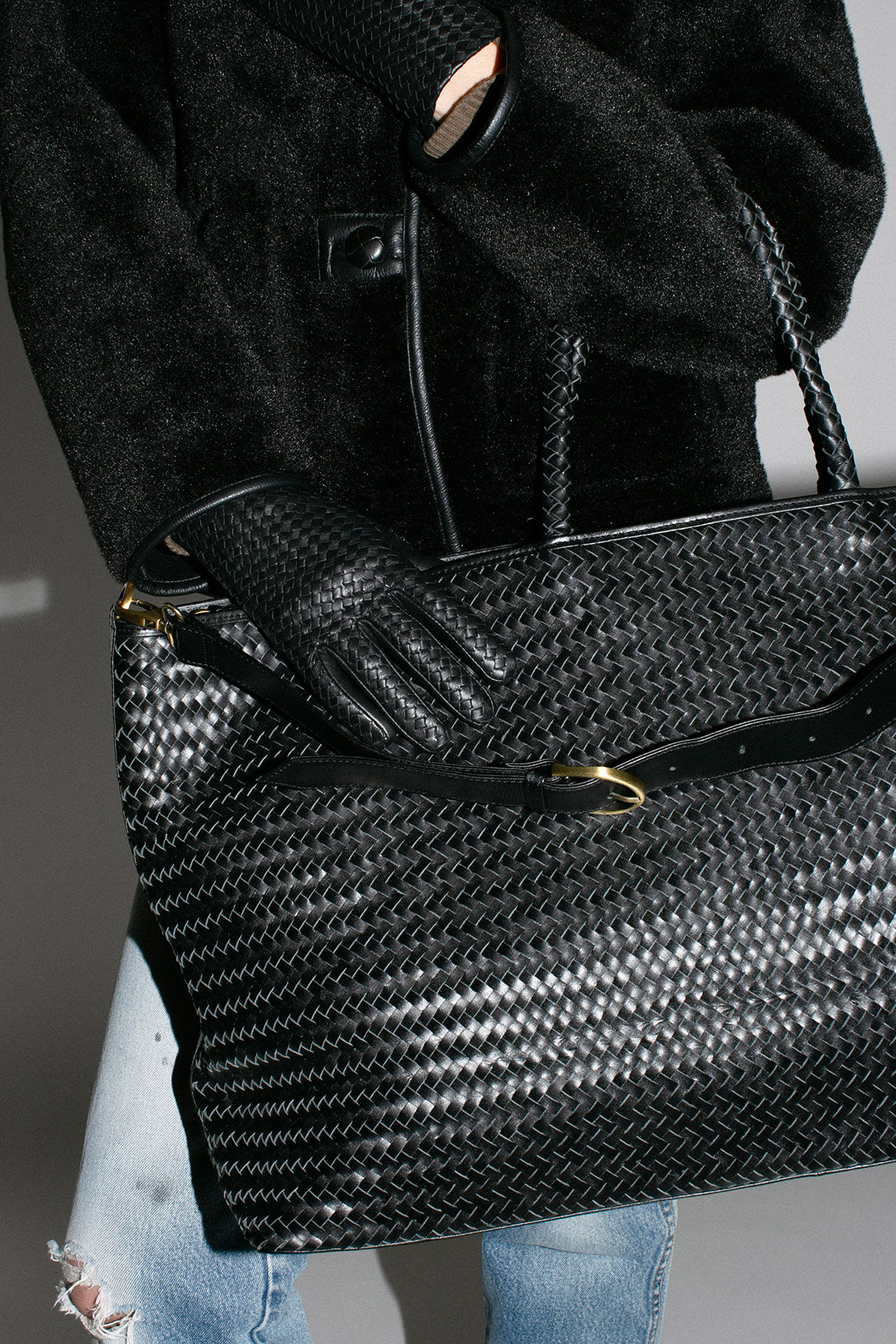 Black Woven Le Traveler