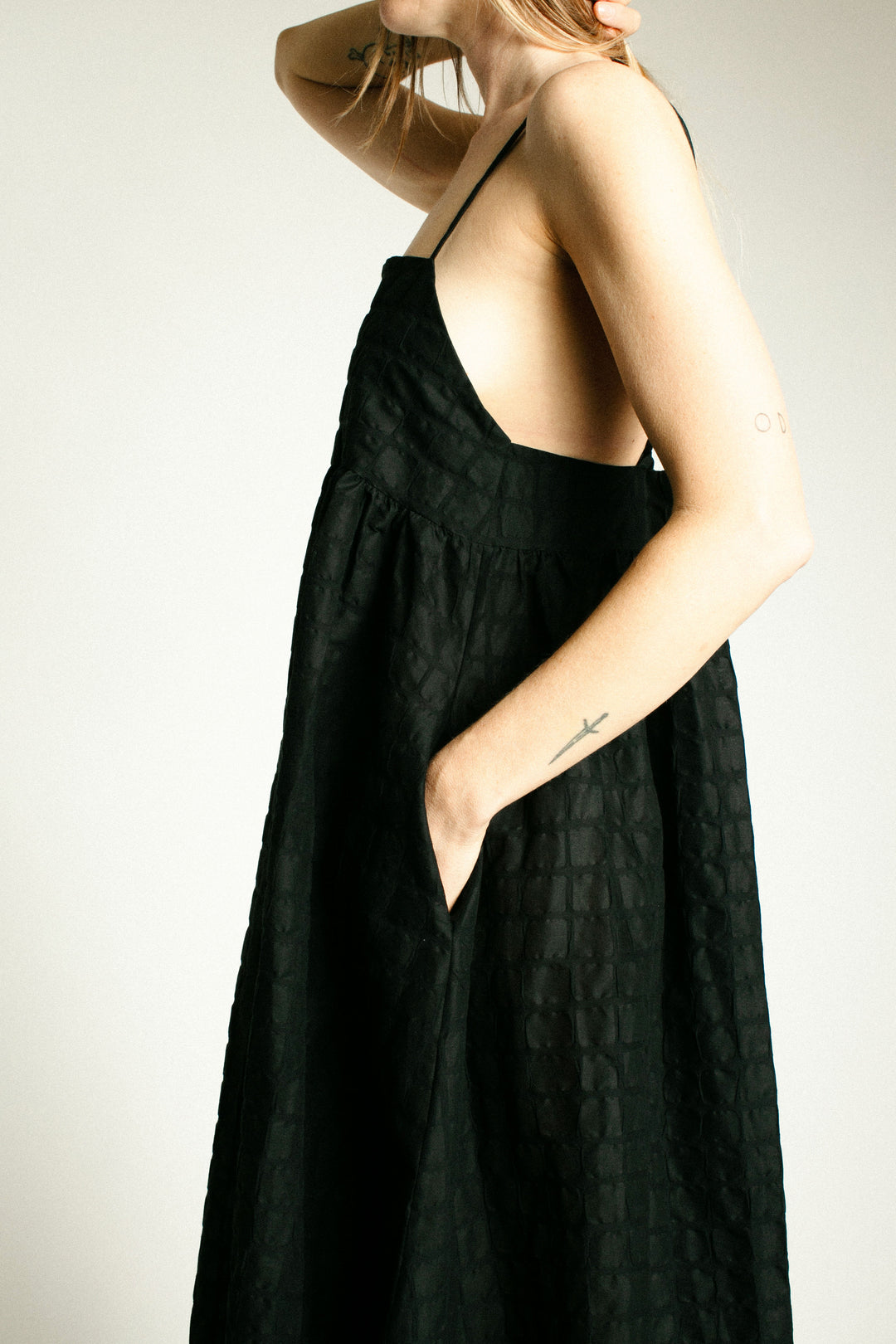 black crane mesh dress Black Crane