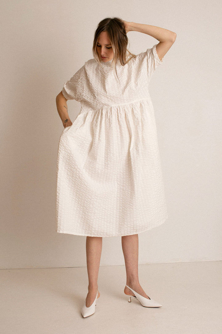 Black Crane - White Tradi Dress – BONA DRAG