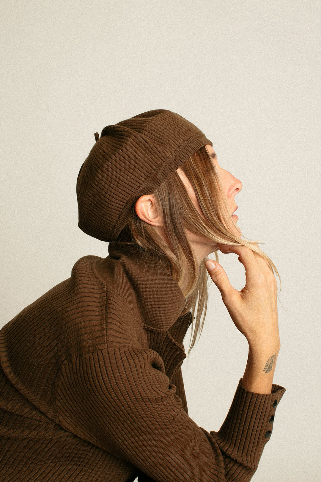 GiuGiuMudNonnaBeret_2_1080x.