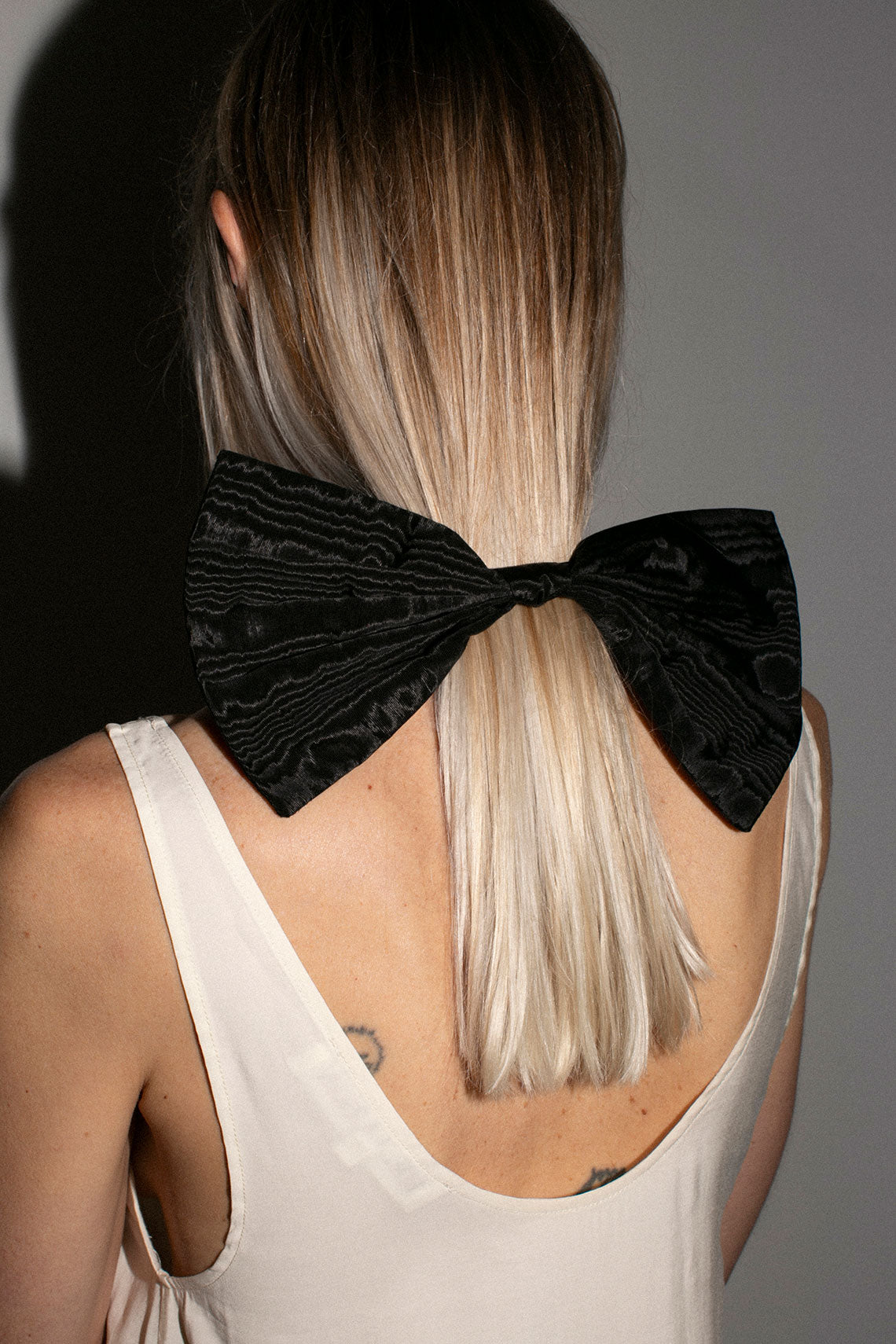 Black Andreas Pleated Bow Clip