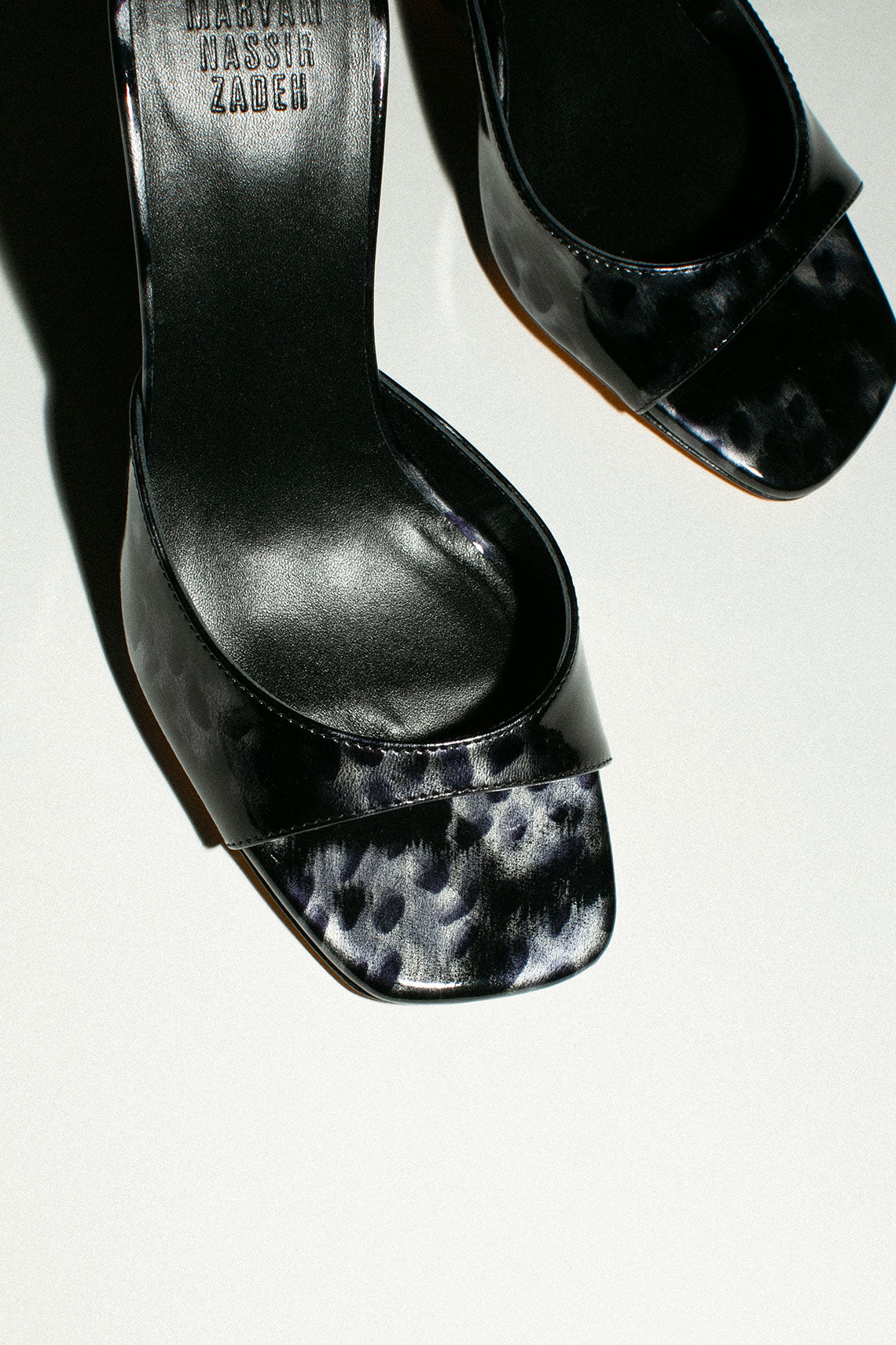 Patent Obsidian Lido Wedge