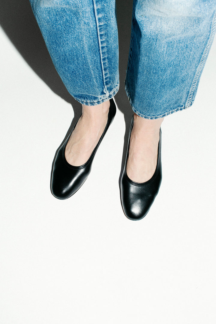 Maryam Nassir Zadeh - Black Calf Serafina Flat – BONA DRAG