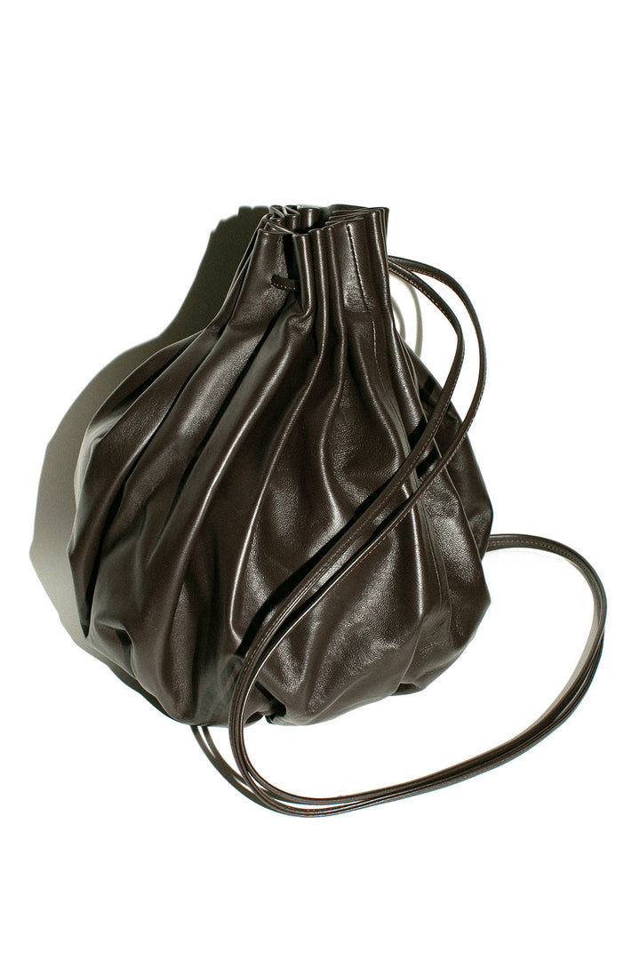ModernWeavingBrunBalloonBag_1_