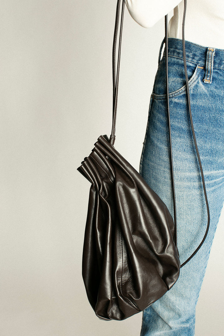 Modern Weaving - Braun Pleated Balloon Bag – BONA DRAG