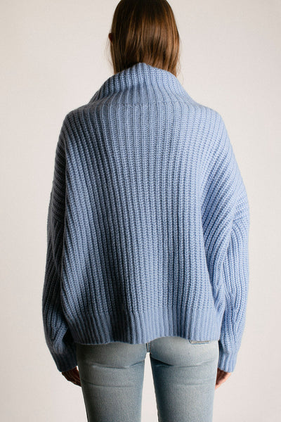 Cloud Blue Hals Sweater