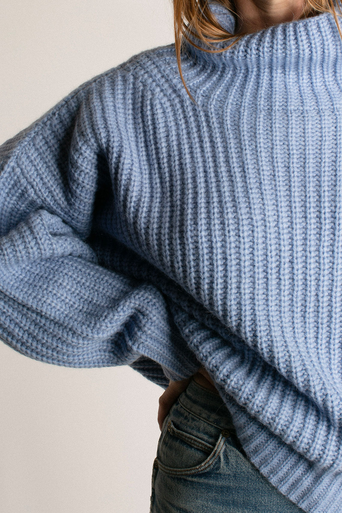Cloud Blue Hals Sweater