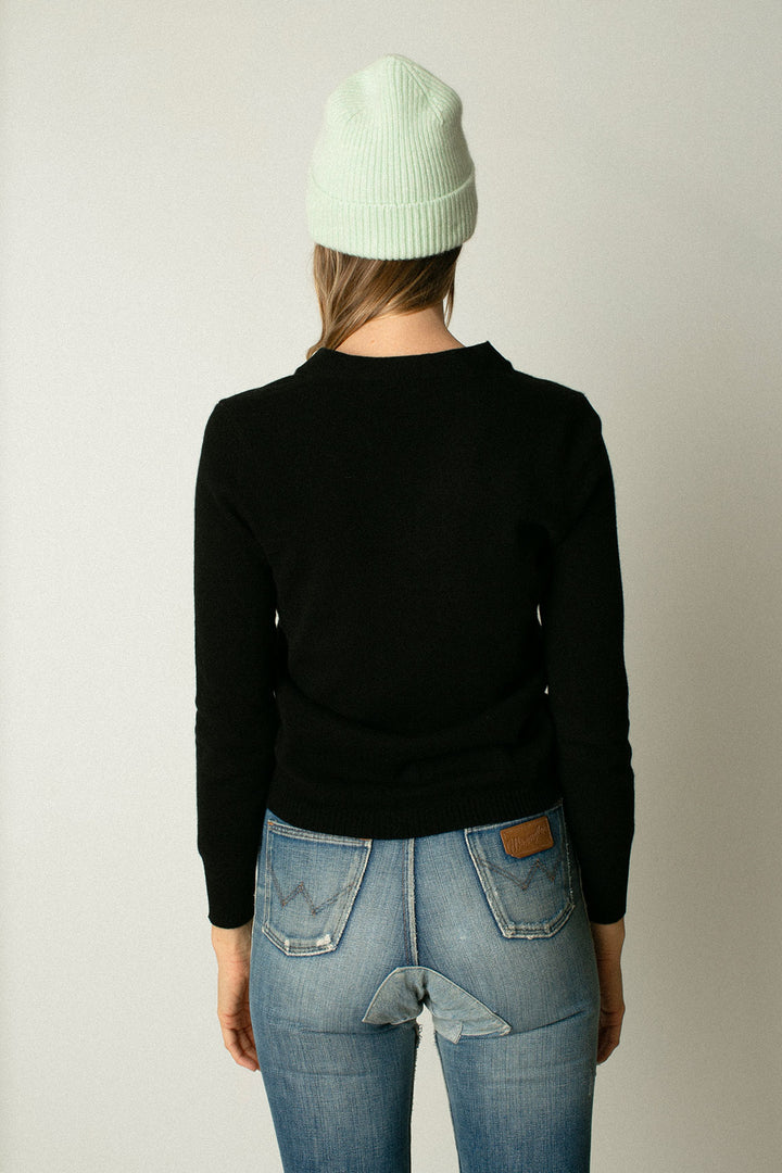 Pure Cashmere NYC - Black Deep V Neck Sweater – BONA DRAG Pure Cashmere NYC - Black Deep V Neck Sweater – BONA DRAG