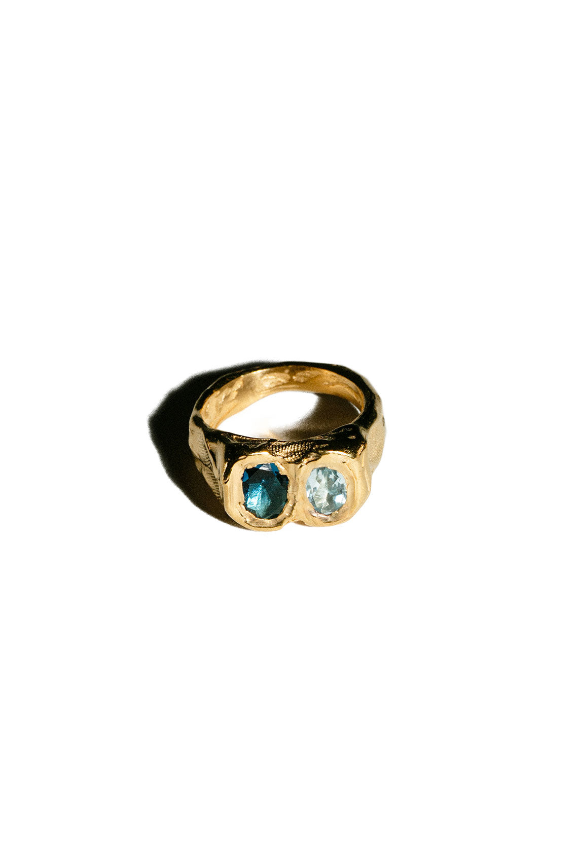 Gold Chunky Blue Topaz Buzo