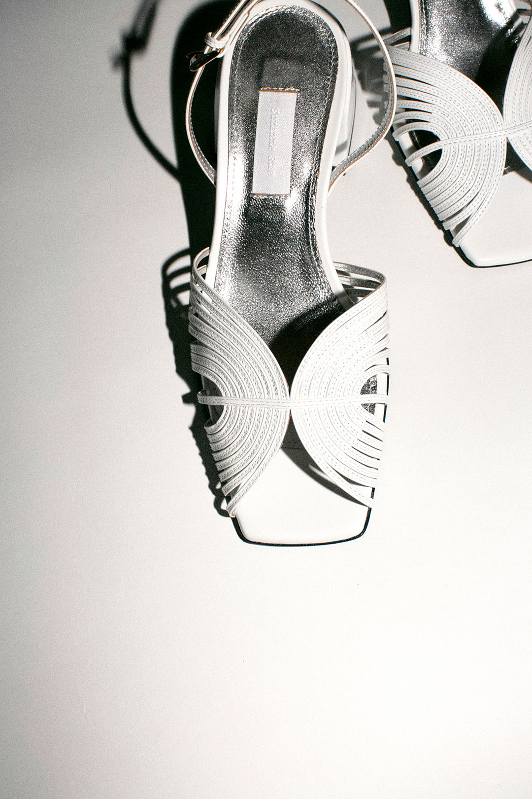SALE 60% OFF - Suzanne Rae - 70's White Slingback – BONA DRAG