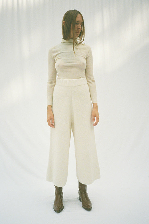 Lauren Manoogian white turtleneck and knit pants