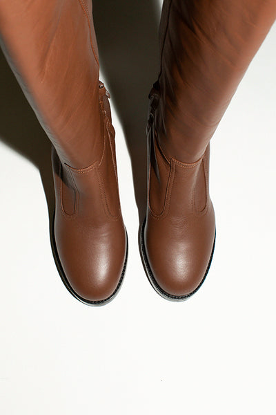 rounded toe on a pair of leather boots