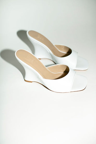 Lido wedge sandals in white leather