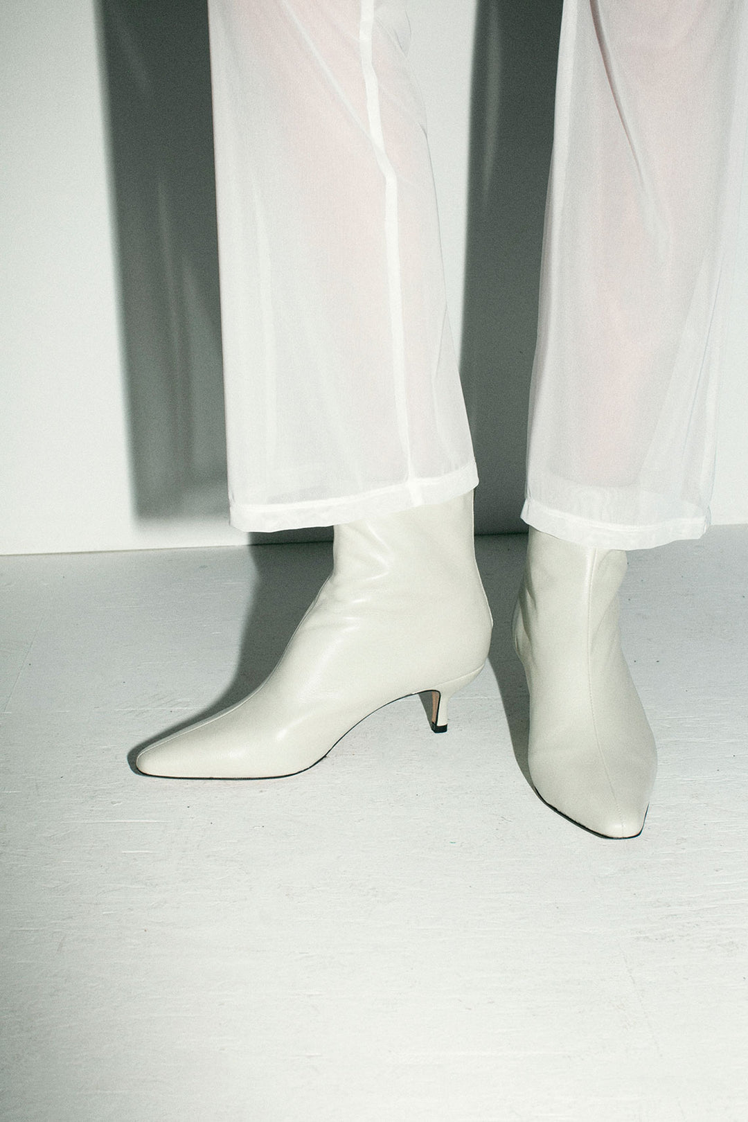 SALE 20% OFF - Rendl - White Mesh No.4 Pants – BONA DRAG