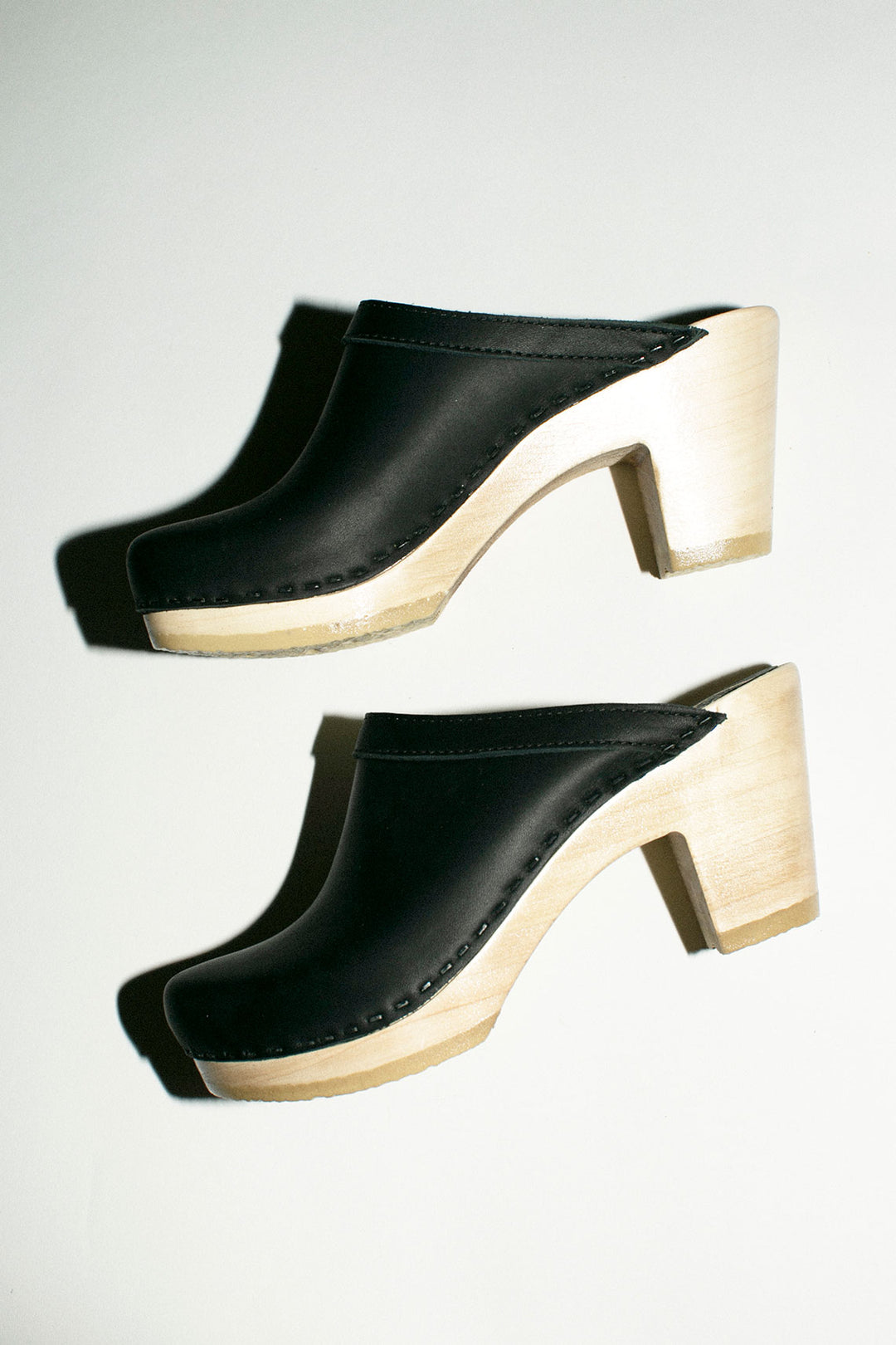 Black Old School Clog on High – BONA DRAG