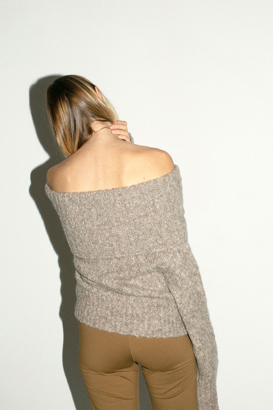 paloma wool NUDE KNIT ニット 女体 FA-Flat cross-shaped top with buttons along the sides and sleeves