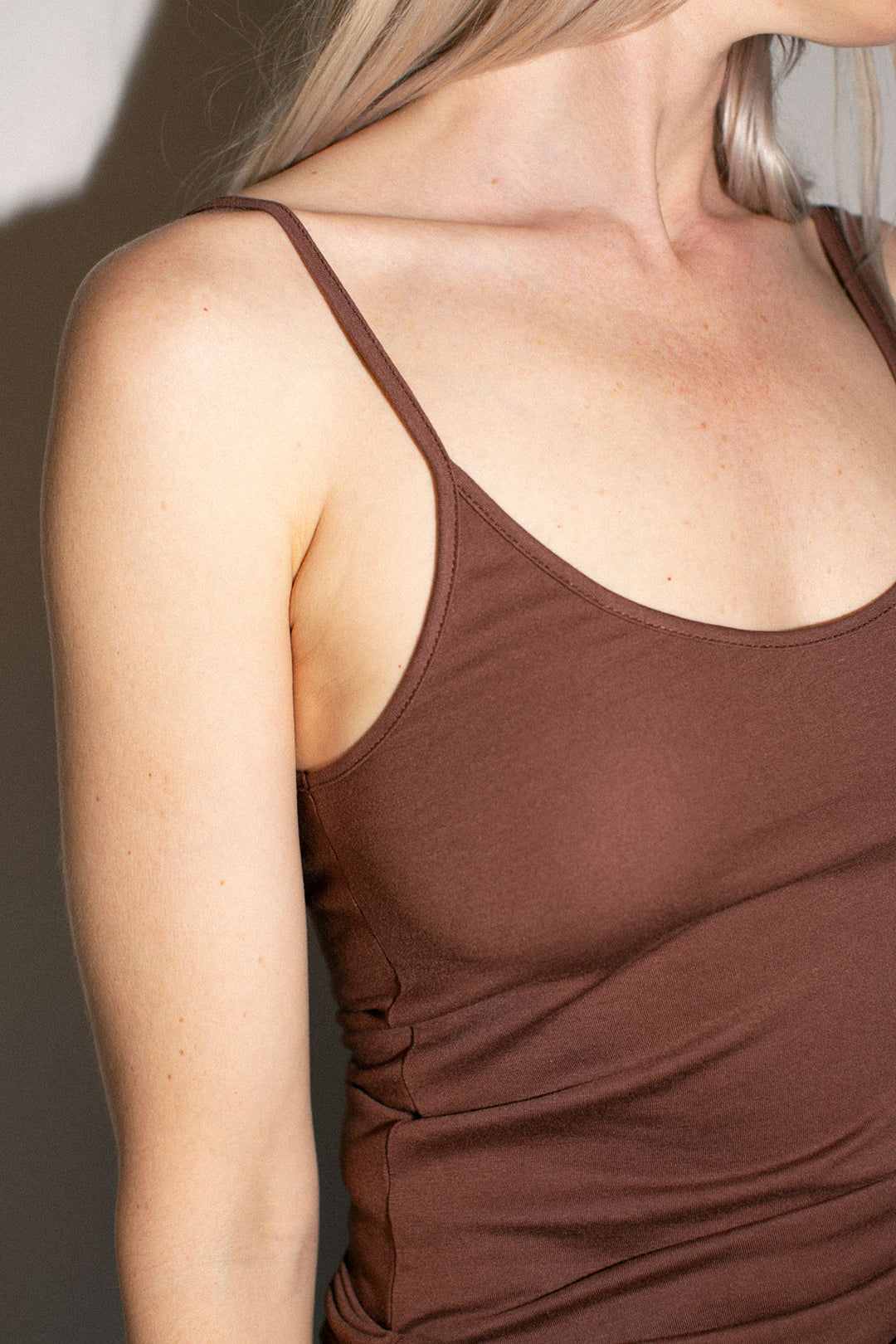 Signe - Brown Oia Tank – BONA DRAG